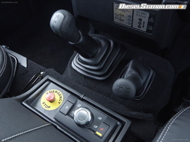 Land Rover Defender Electric Concept 2013 Picture #7 Land Rover Defender Electric Concept 2013 Picture #7